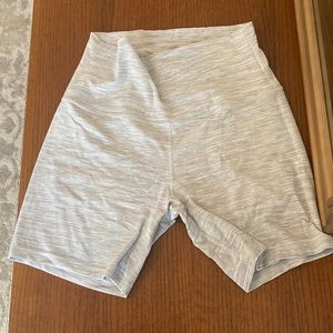 Lululemon align 6” shorts high rise